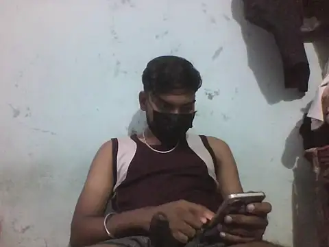 Snapshot of shurti51278 chatting on July 12, 2026, 11:22 am shurti51278 online show from July 12, 2026, 11:22 am