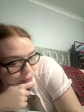 Snapshot of AnnieAinsx chatting on January 8, 2026, 8:04 pm AnnieAinsx online show from January 8, 2026, 8:04 pm