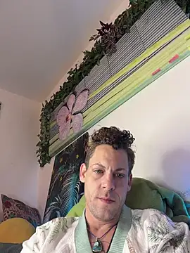 Robbigcum online show from January 18, 2026, 9:02 am