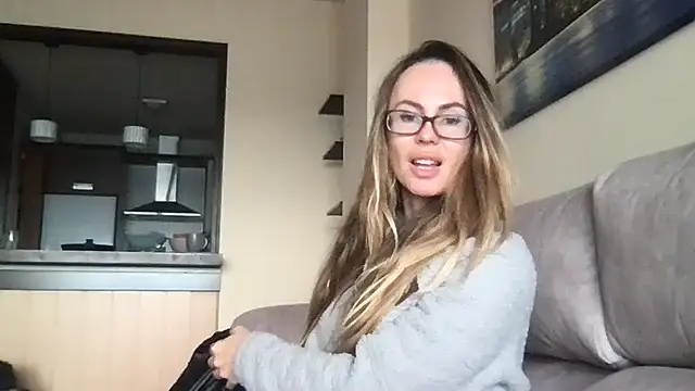 Snapshot of LeMilf chatting on January 9, 2026, 9:16 am LeMilf online show from January 9, 2026, 9:16 am