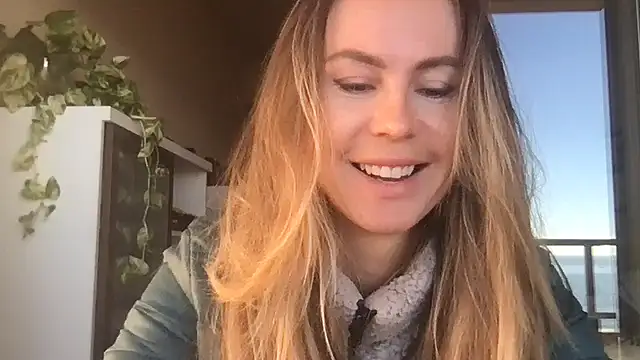 Snapshot of LeMilf chatting on January 12, 2026, 9:16 am LeMilf online show from January 12, 2026, 9:16 am