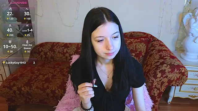 Snapshot of AlicePowells chatting on January 18, 2026, 5:33 am AlicePowells online show from January 18, 2026, 5:33 am