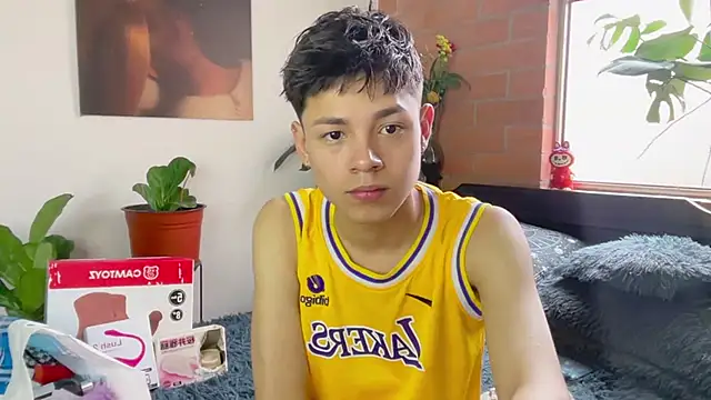 Andy Belier23 online show from March 10, 2026, 2:43 pm