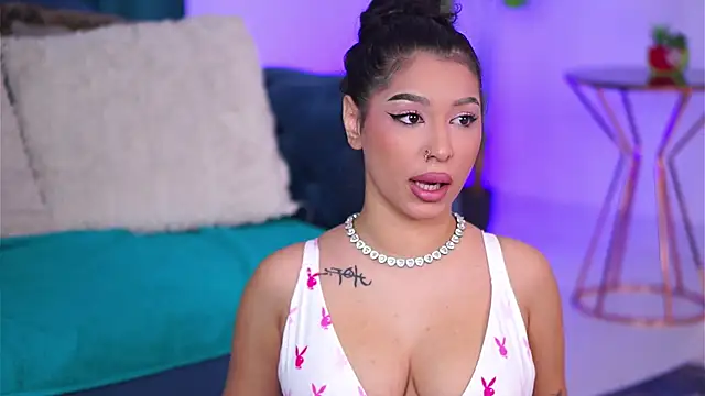 IvyPlush online show from January 12, 2026, 9:49 am