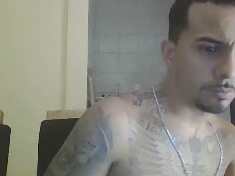 Snapshot of Casalfortal85 chatting on August 7, 2026, 12:44 pm Casalfortal85 online show from August 7, 2026, 12:44 pm