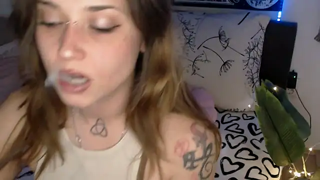 Snapshot of AlienforTwenty chatting on February 23, 2026, 2:50 pm AlienforTwenty online show from February 23, 2026, 2:50 pm