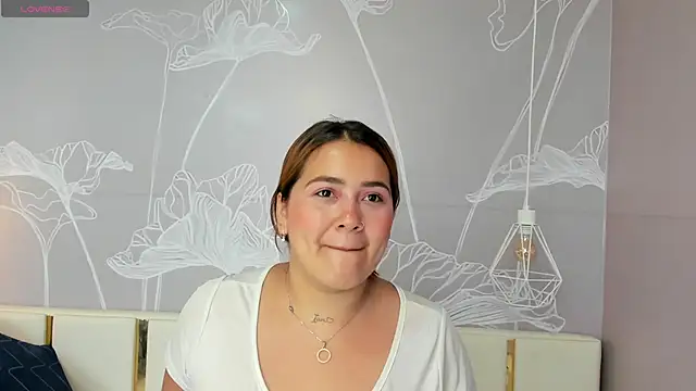 Snapshot of beautifulgirl4u_ chatting on February 22, 2026, 2:30 pm beautifulgirl4u online show from February 22, 2026, 2:30 pm