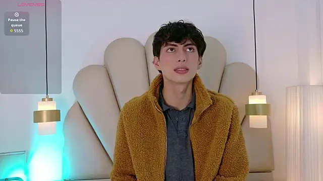 Snapshot of Martin_Williams chatting on February 13, 2026, 7:36 pm Martin Williams online show from February 13, 2026, 7:36 pm