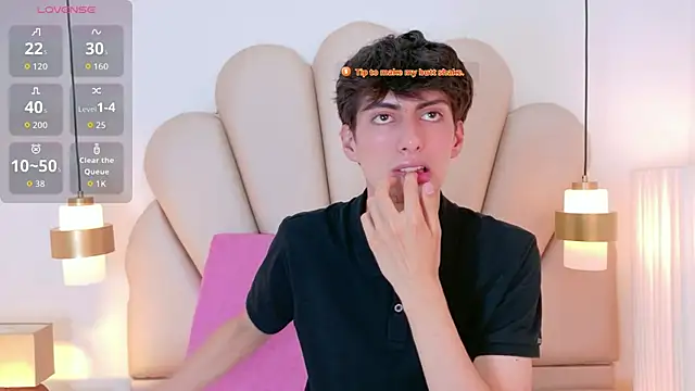 Snapshot of Martin_Williams chatting on February 5, 2026, 7:32 pm Martin Williams online show from February 5, 2026, 7:32 pm