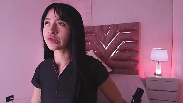 sofia go  online show from April 18, 2026, 11:56 am