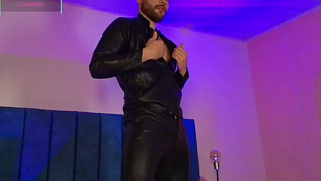 Steve-Carter online show from December 15, 2025, 11:49 am