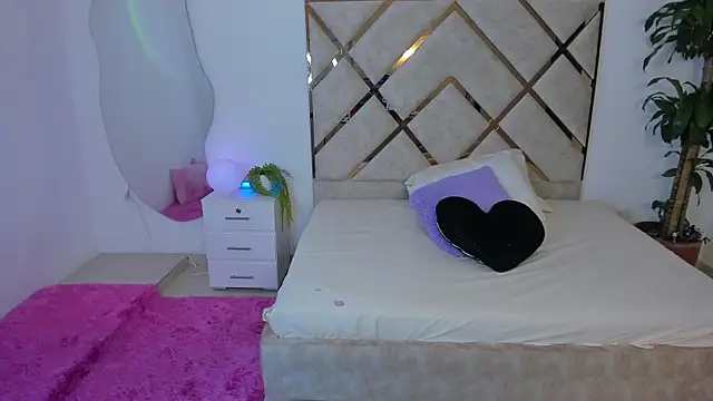 queenie staar online show from January 9, 2026, 8:05 pm