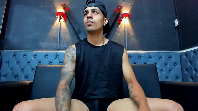 Snapshot of Sex_angel77 chatting on January 15, 2026, 4:16 am Sex angel77 online show from January 15, 2026, 4:16 am