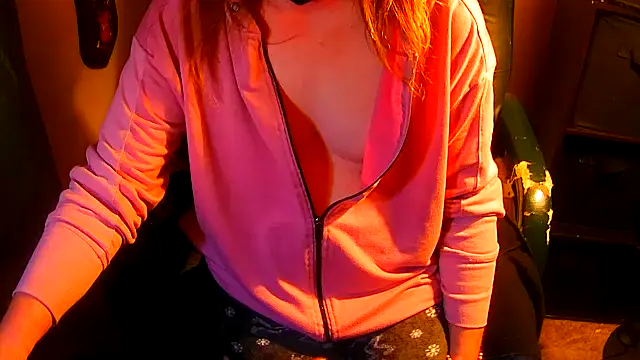 Snapshot of GoodGirlKelly chatting on February 13, 2026, 3:28 am GoodGirlKelly online show from February 13, 2026, 3:28 am