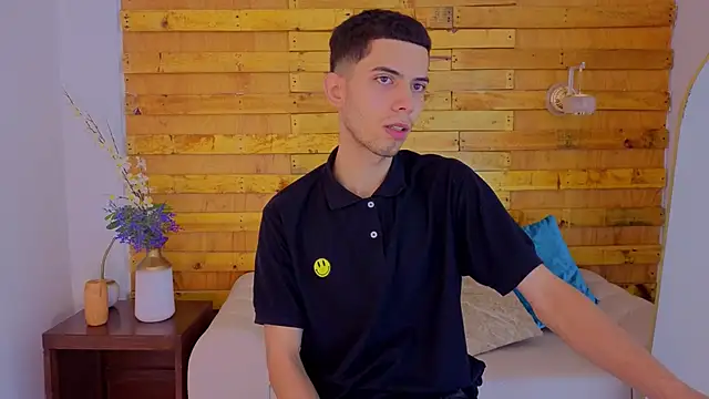 prettyboyy 13 online show from January 9, 2026, 8:05 pm