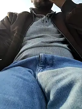 susuadult online show from December 22, 2025, 9:20 am