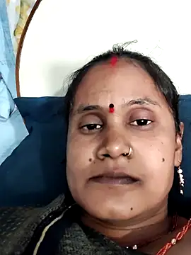 Akanksha soni online show from February 19, 2026, 7:49 am