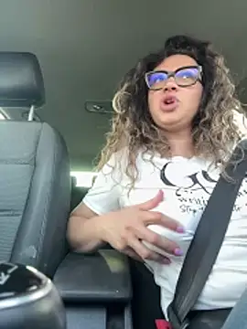 MiraBennet online show from April 18, 2026, 5:21 am