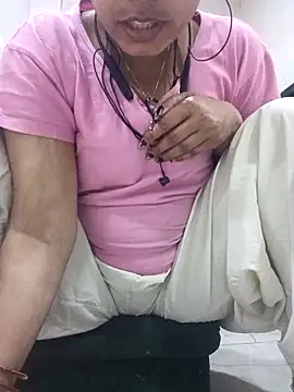 Barbie-Doll7 online show from February 26, 2026, 12:27 pm