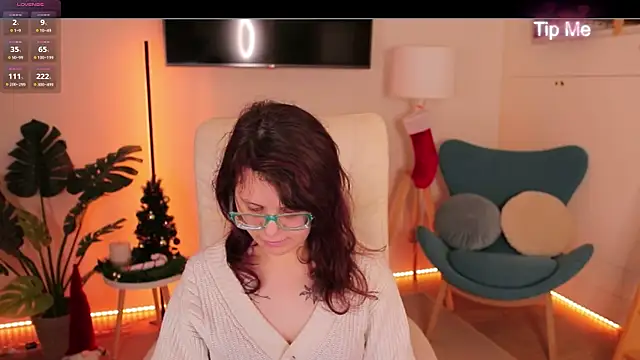 Ariell Mini online show from December 22, 2025, 6:46 am