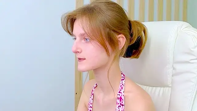 Miss Alisa  online show from March 13, 2026, 5:07 pm