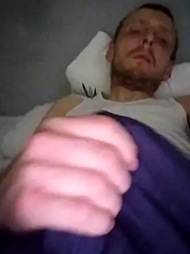 Snapshot of CrookedBunk3527 chatting on January 6, 2026, 10:03 pm CrookedBunk3527 online show from January 6, 2026, 10:03 pm