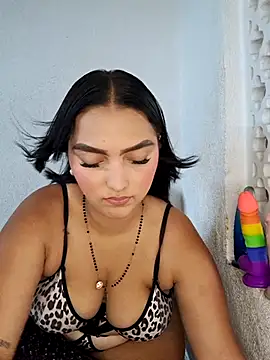 Mia em online show from March 10, 2026, 6:23 pm