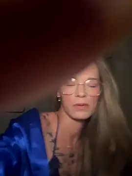 vinique99 online show from January 7, 2026, 4:17 am