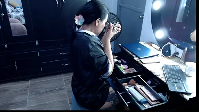 Naomy Mature online show from February 11, 2026, 12:16 pm