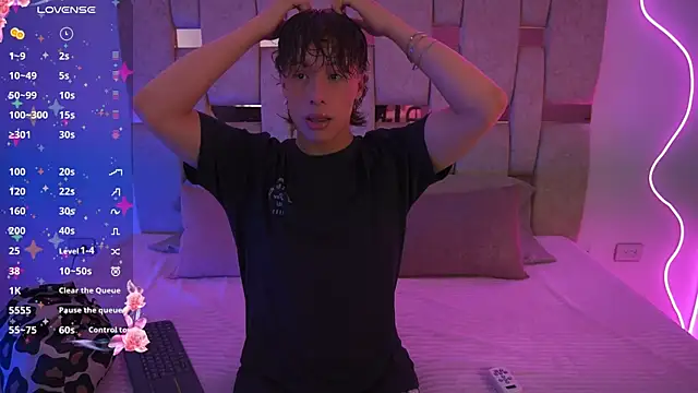 Snapshot of _SweetyAngel_ chatting on December 22, 2025, 11:54 am SweetyAngel online show from December 22, 2025, 11:54 am