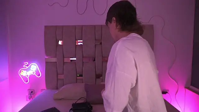 Snapshot of _SweetyAngel_ chatting on January 7, 2026, 12:10 pm SweetyAngel online show from January 7, 2026, 12:10 pm