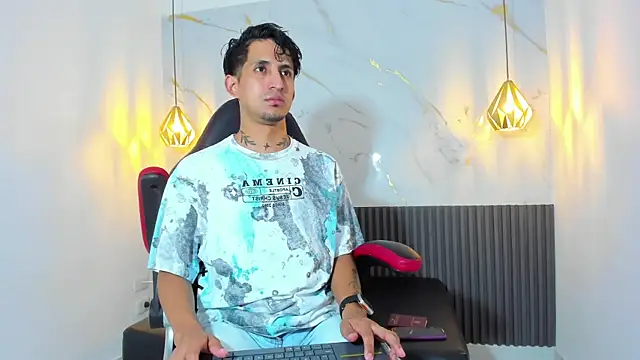 SalvatoreMontes online show from December 16, 2025, 9:19 pm