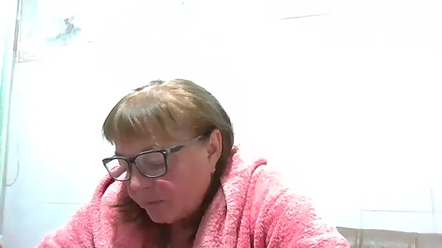 Snapshot of LinaLight88 chatting on June 16, 2026, 8:20 pm LinaLight88 online show from June 16, 2026, 8:20 pm