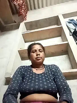 Shreya pandit online show from April 1, 2026, 11:34 pm