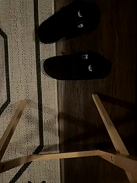 Snapshot of ebnysissycd chatting on December 21, 2025, 10:32 pm ebnysissycd online show from December 21, 2025, 10:32 pm