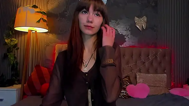 MilanaHotts online show from December 22, 2025, 8:53 pm