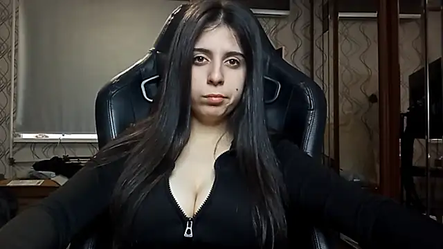 WaltraudPattie online show from February 10, 2026, 12:20 am