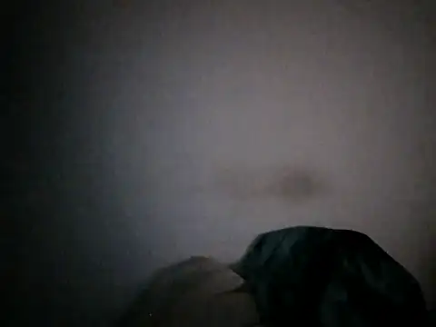 Mikki9233 online show from December 14, 2025, 11:10 pm