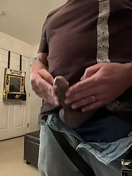 Snapshot of tigre6911 chatting on January 18, 2026, 11:35 am tigre6911 online show from January 18, 2026, 11:35 am