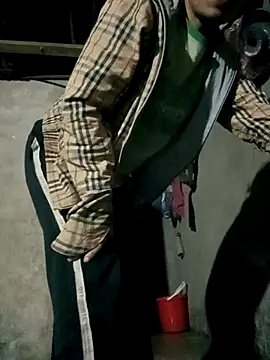 Andrea-688 online show from December 15, 2025, 9:53 pm