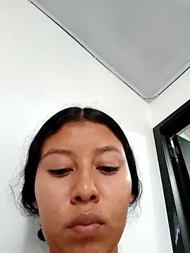 Snapshot of Lunita_sian chatting on December 22, 2025, 7:25 pm Lunita sian online show from December 22, 2025, 7:25 pm