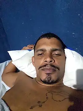 marreta240675 online show from April 13, 2026, 11:14 am