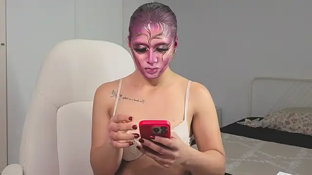 Snapshot of MiaMorenoo chatting on December 19, 2025, 4:09 pm MiaMorenoo online show from December 19, 2025, 4:09 pm