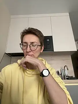 Sensual Flower online show from February 5, 2026, 6:20 am