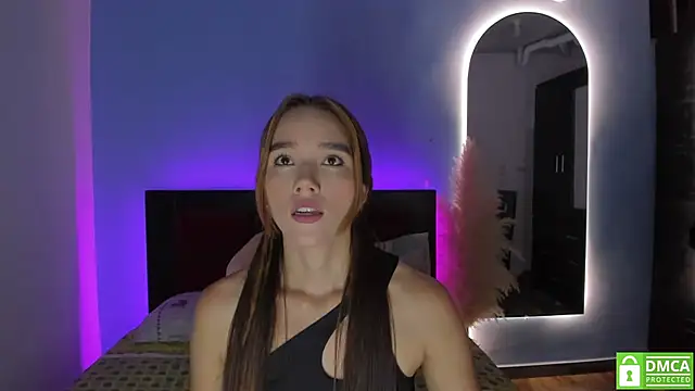 Snapshot of CRISTAL_T2 chatting on May 28, 2026, 6:25 pm CRISTAL T2 online show from May 28, 2026, 6:25 pm