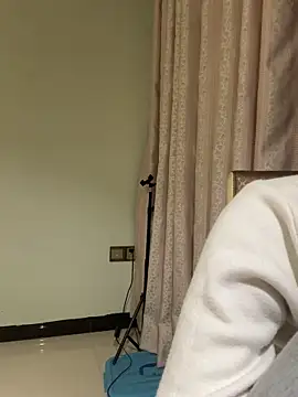 mengmeng776 online show from February 9, 2026, 1:53 pm