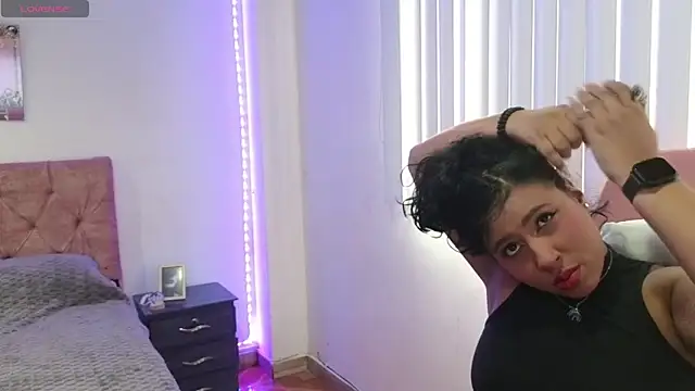 Snapshot of Valery__lovex chatting on February 6, 2026, 9:00 pm Valery lovex online show from February 6, 2026, 9:00 pm