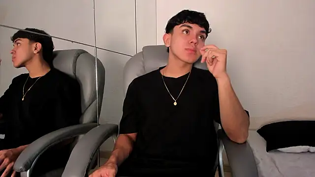  TaylorBlack online show from March 7, 2026, 11:38 am