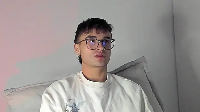 Snapshot of charlie_dicker chatting on February 22, 2026, 1:52 am charlie dicker online show from February 22, 2026, 1:52 am