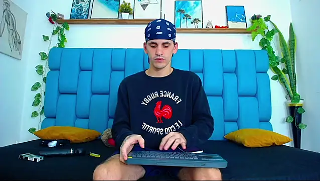 Snapshot of boy_Dirty_X chatting on January 16, 2026, 12:42 pm boy Dirty X online show from January 16, 2026, 12:42 pm